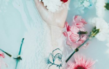 Wallpaper Flowers on Person’s Hand
