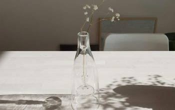 Wallpaper Clear Glass Vase