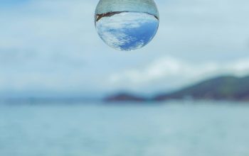 Wallpaper Clear Glass Ball