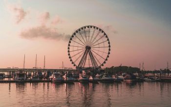 Wallpaper Ferris Wheel Near Body of Water During Daytime