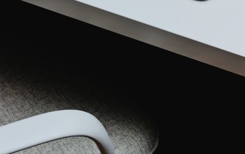 Wallpaper Magic Mouse and Magic Keyboard on Table