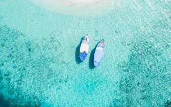 Wallpaper Aerial View of Two Blue Boats