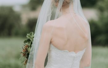 Wallpaper Woman in White Wedding Dress Holding Bouquet
