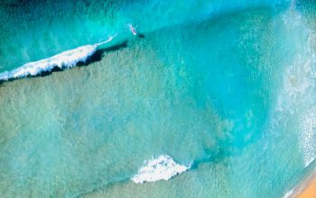 Wallpaper Sea Waves Near Shore