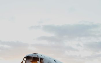 Wallpaper White Airliner