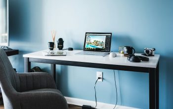 Wallpaper White Wooden Desk