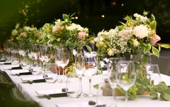 Wallpaper Dining Table Setting