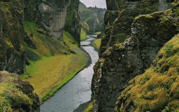Wallpaper Green Grass Field Beside River