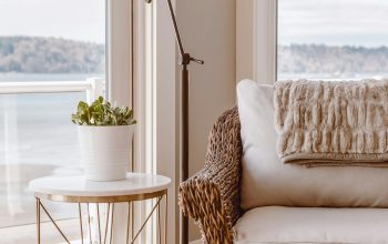 Wallpaper White Round Table with Two Chairs