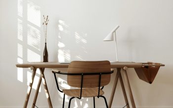 Wallpaper Brown Wooden Table and Chairs
