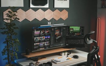 Wallpaper Desk Setup