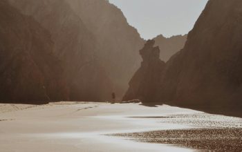 Wallpaper Man Walking Near Shore