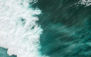 Wallpaper Aerial Shot of Water Waves