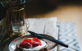 Wallpaper Waffle with Strawberries on Plate