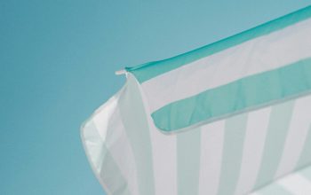 Wallpaper White and Green Striped Parasol During Daytime