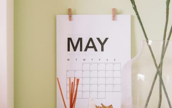 Wallpaper White May 2024 Calendar