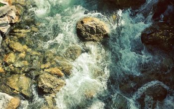 Wallpaper Rocks on Rivers