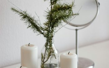 Wallpaper White Pillar Candles on Silver Holder