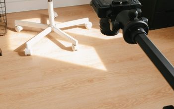 Wallpaper Black and Gray Camera on Brown Wooden Desk