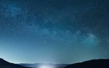 Wallpaper The Night Sky with Stars Above a Lake