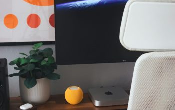 Wallpaper A White Chair at a Computer Desk